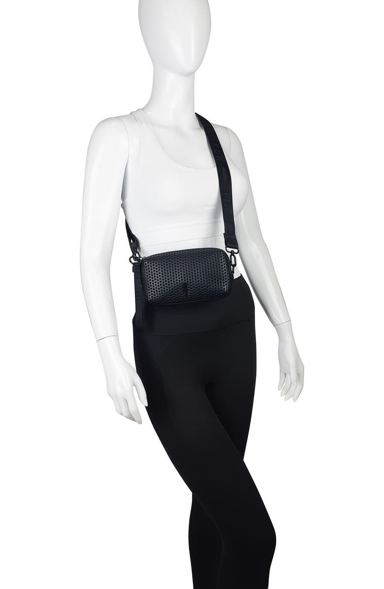 Thacker Ella Phone Zip Crossbody Bag, Alternate, color, Black