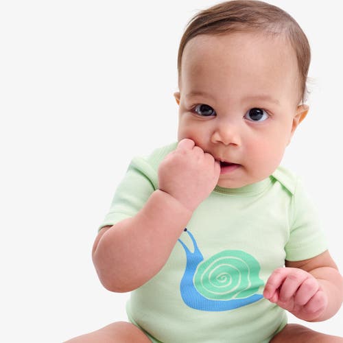 Primary Organic Short Sleeve Snail Babysuit In Light Clover
