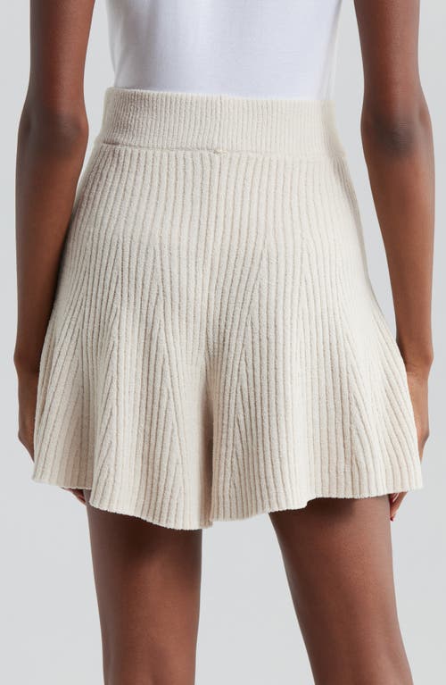 Ugg(r) Jodee Lite Shorts In Sand