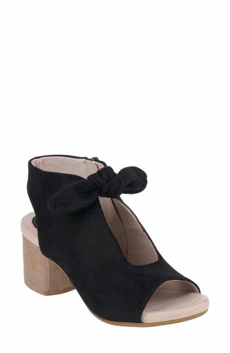 GOOD CHOICE NEW YORK Kimora Bow Block Heel Bootie