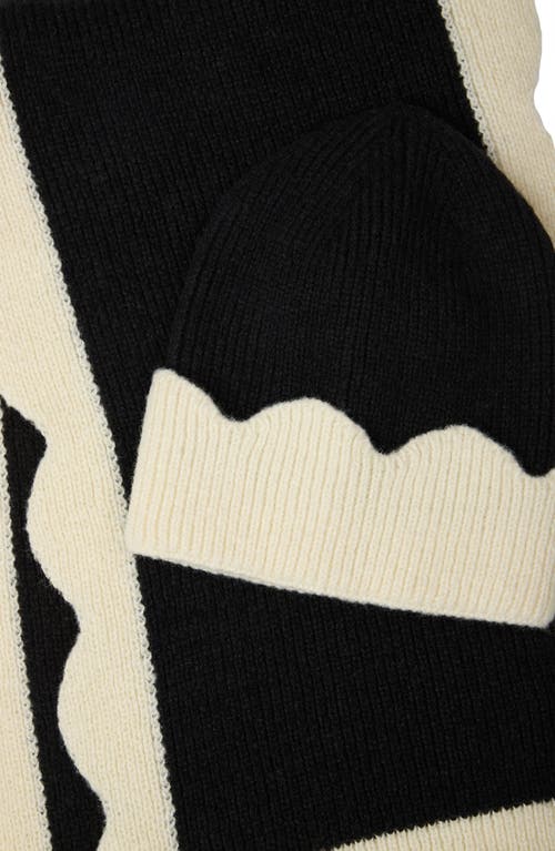 Saachi Scallop Trim Beanie In Black