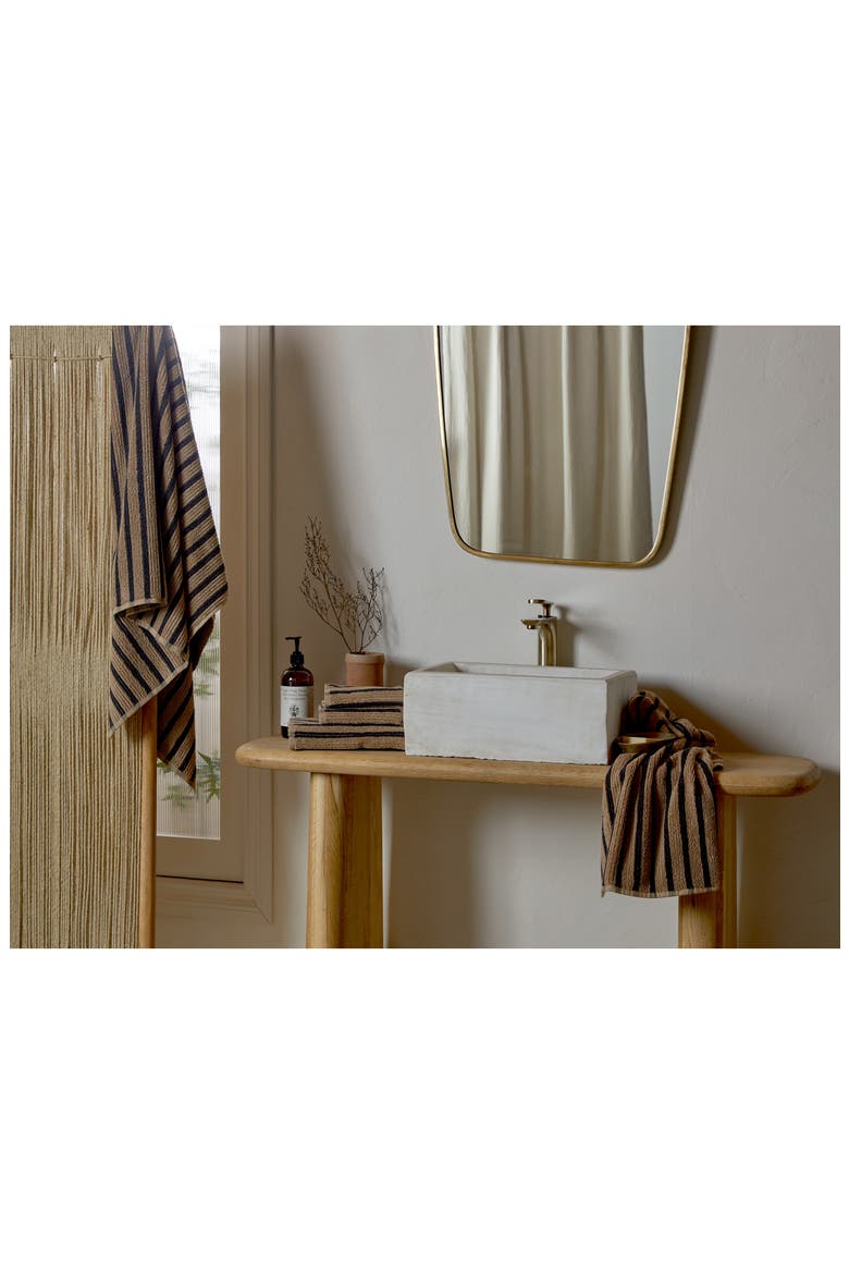 Resort Stripe Organic Cotton Towels, Alternate, color, CAMEL WITH SOFT BLACK