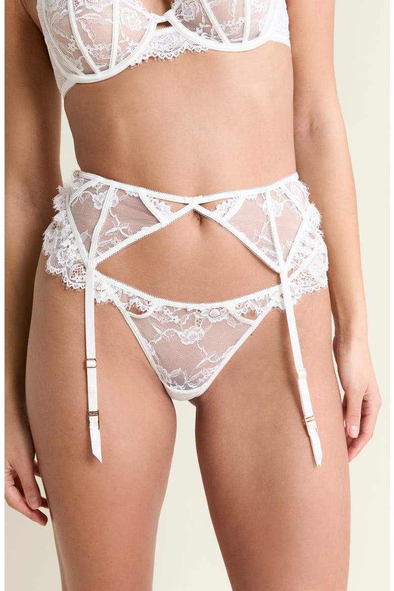 Beloved Porte Jartelle Lace Garter Belt, Alternate, color, WHITE