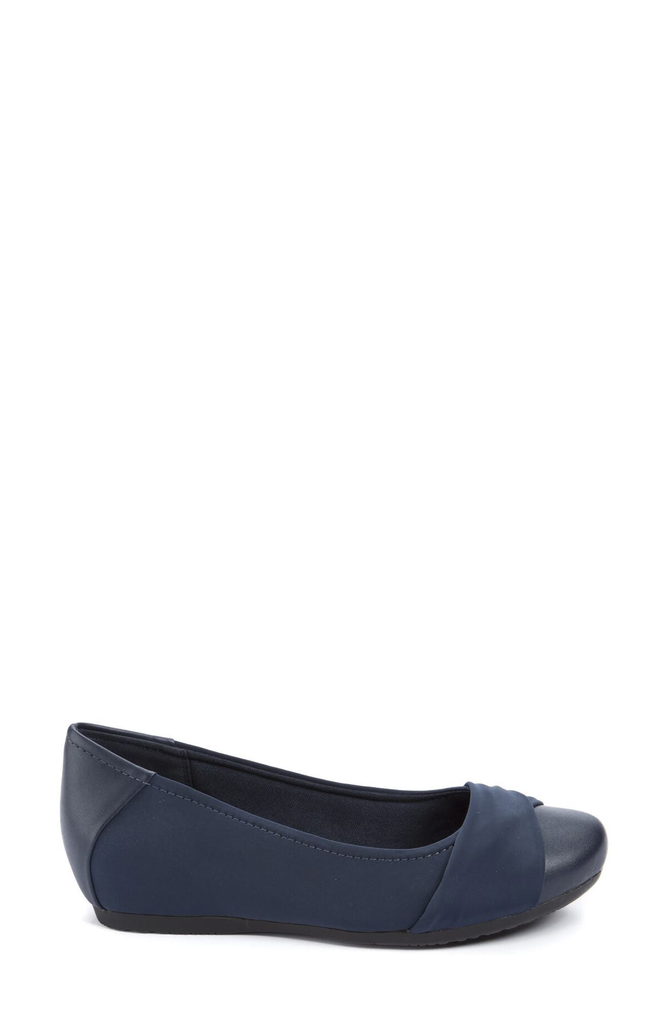 BARETRAPS Mitsy Twist Flat - Wide Width Available, Alternate, color, Navy