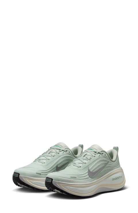 Vomero Plus Running Shoe (Women)