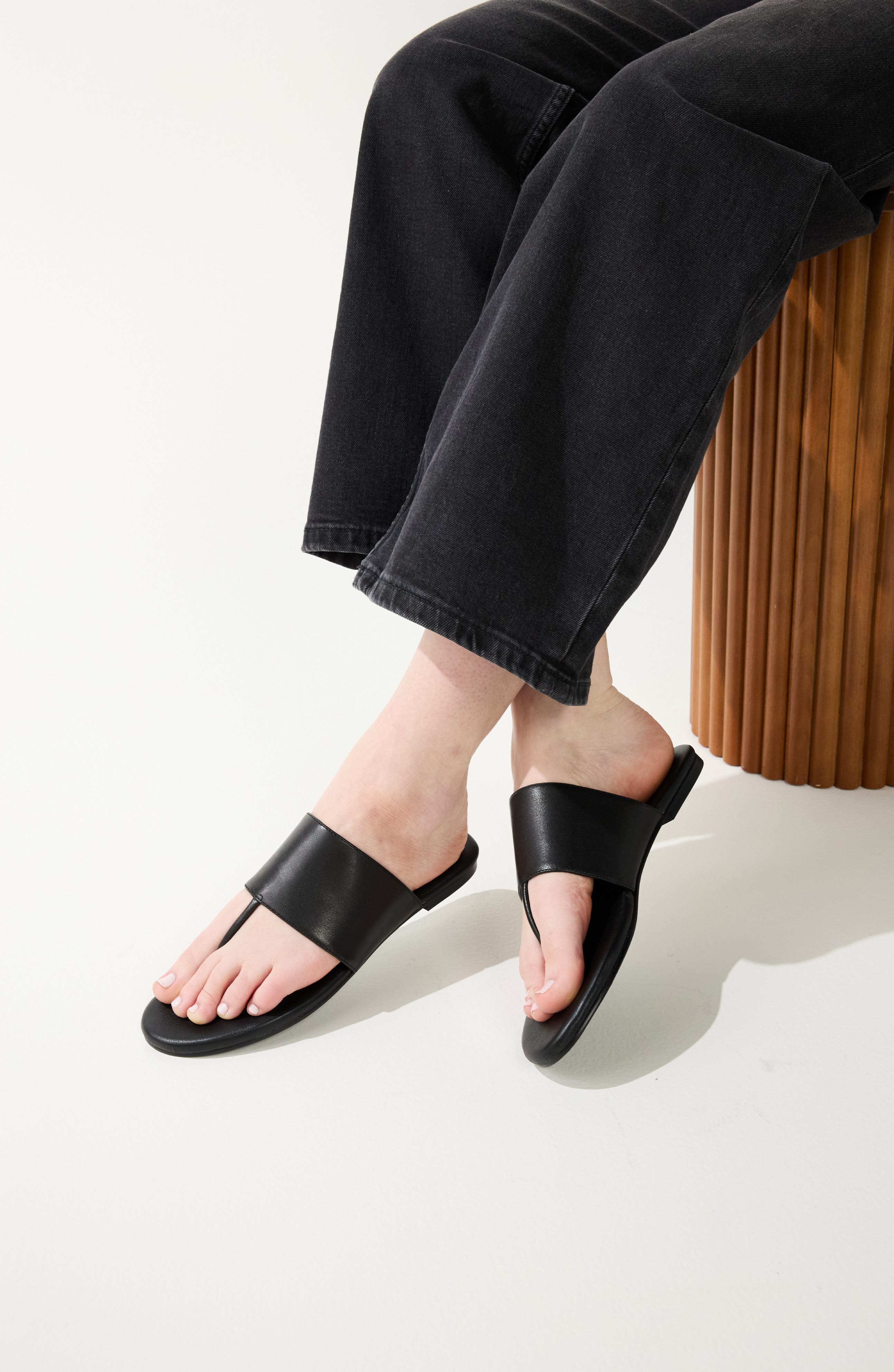 Yosi Samra Ella Flip Flop, Alternate, color, Black