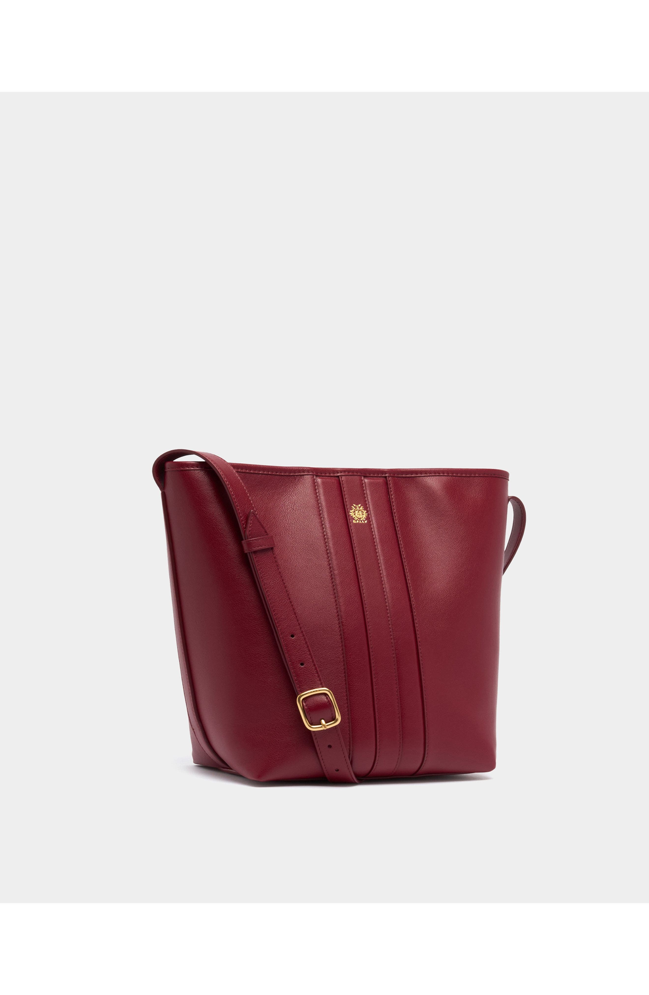 Bally Signature Bucket Bag in Leather, Alternate, color, Red