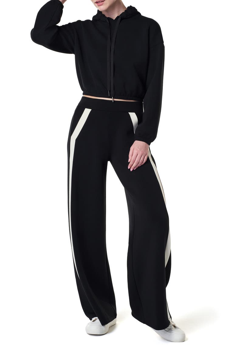AirEssentials Crop Hoodie, Alternate, color, VERY BLACK