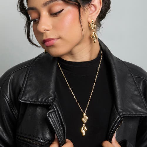 Bcbg Sculptural Heart Pendant Necklace In Gold