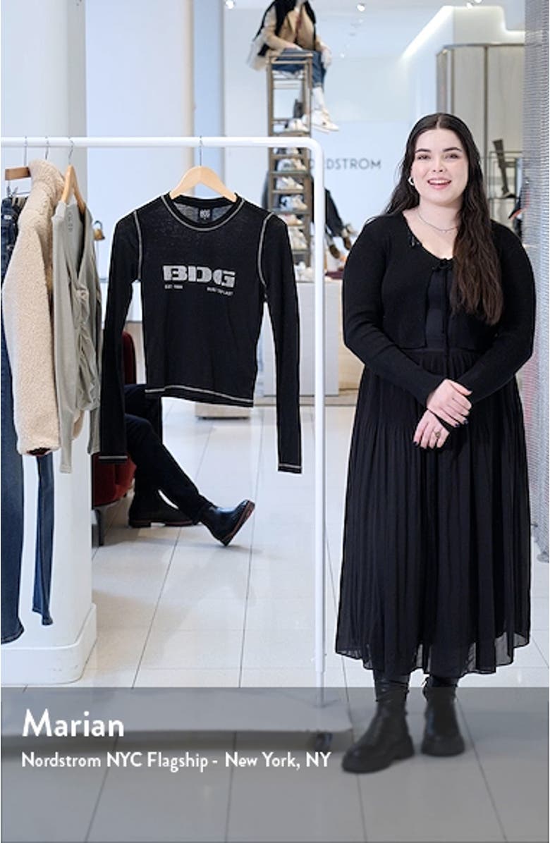 Stencil Logo Long Sleeve Graphic T-Shirt, sales video thumbnail