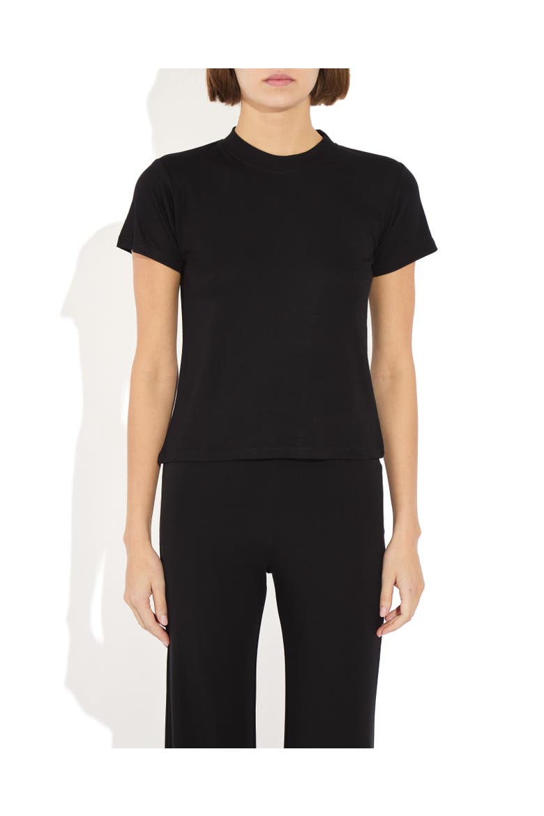 Willa Tee, Main, color, Noir