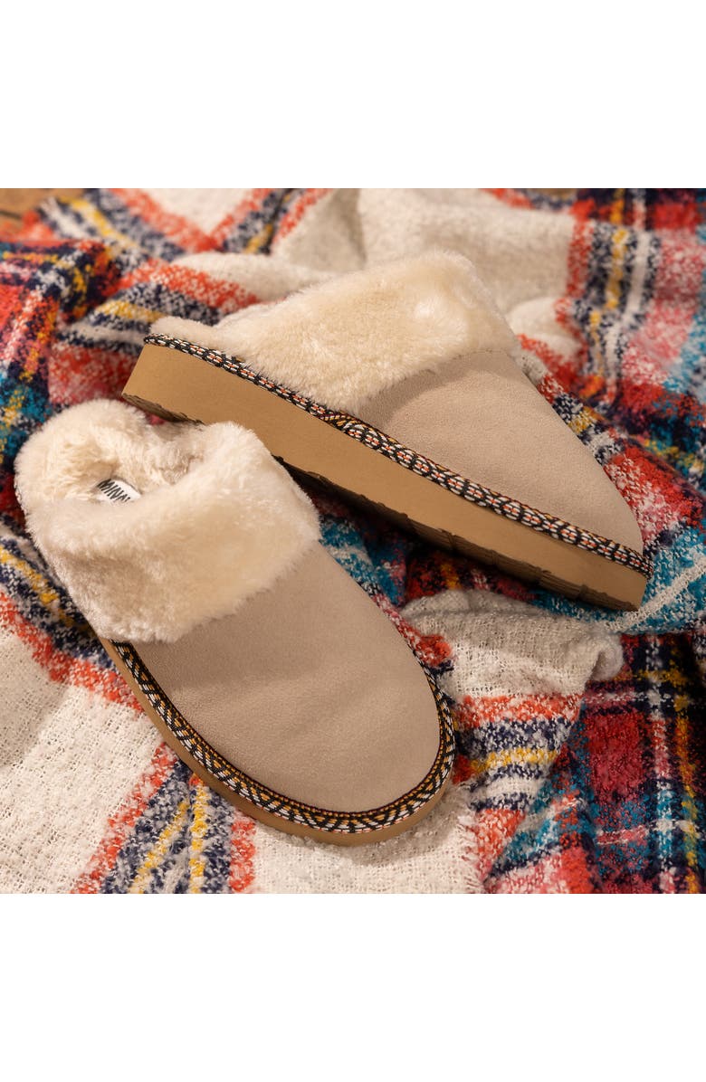 Minnetonka Cerise Faux Fur Scuff Slipper, Alternate, color, Stone
