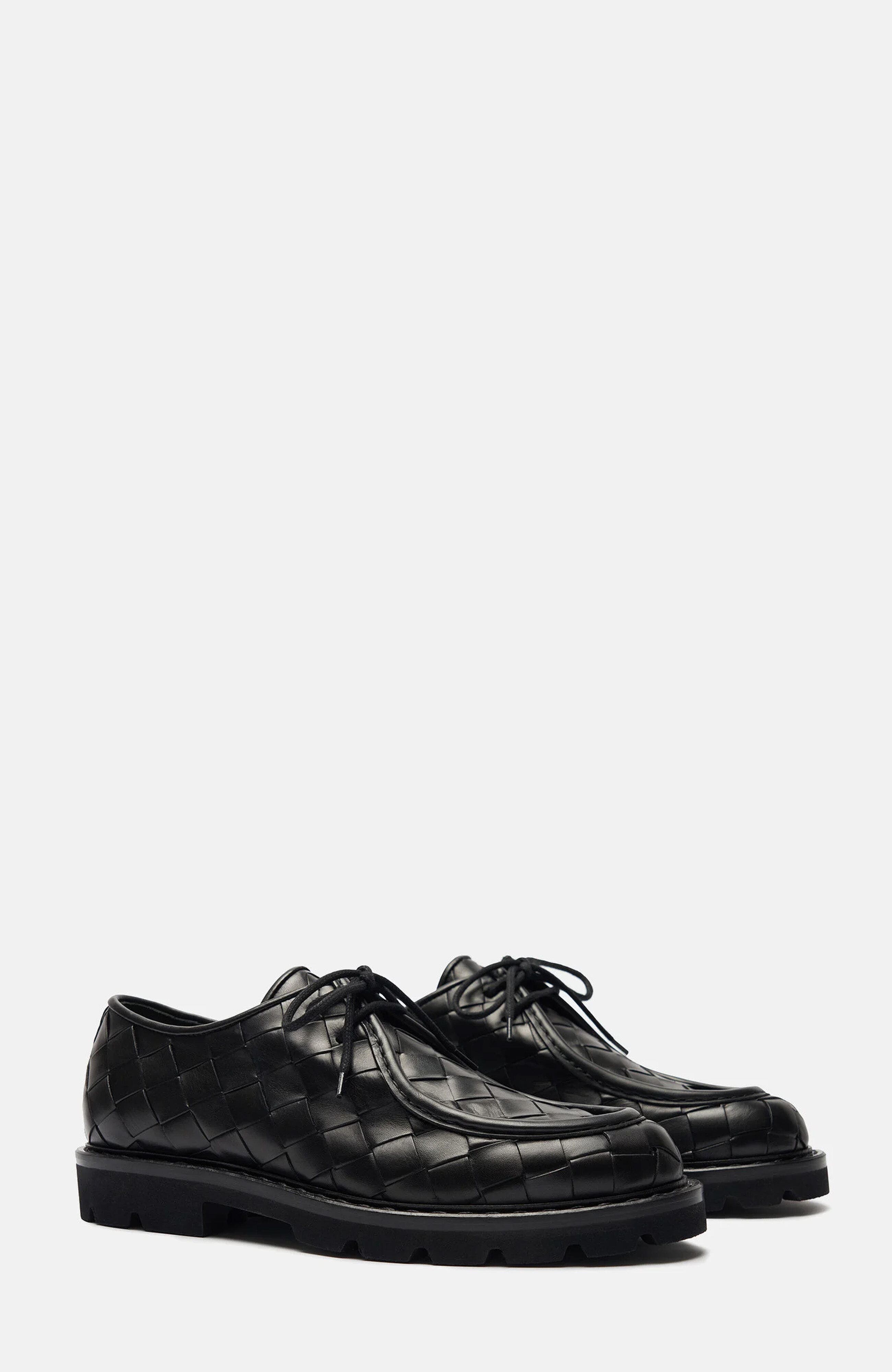 Black - Calf Woven