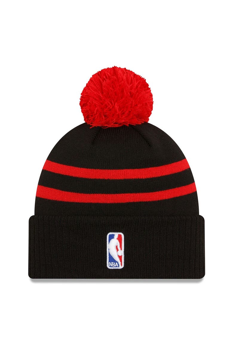 Men's New Era  Black Chicago Bulls 2023/24 City Edition Cuffed Pom Knit Hat, Alternate, color, Black