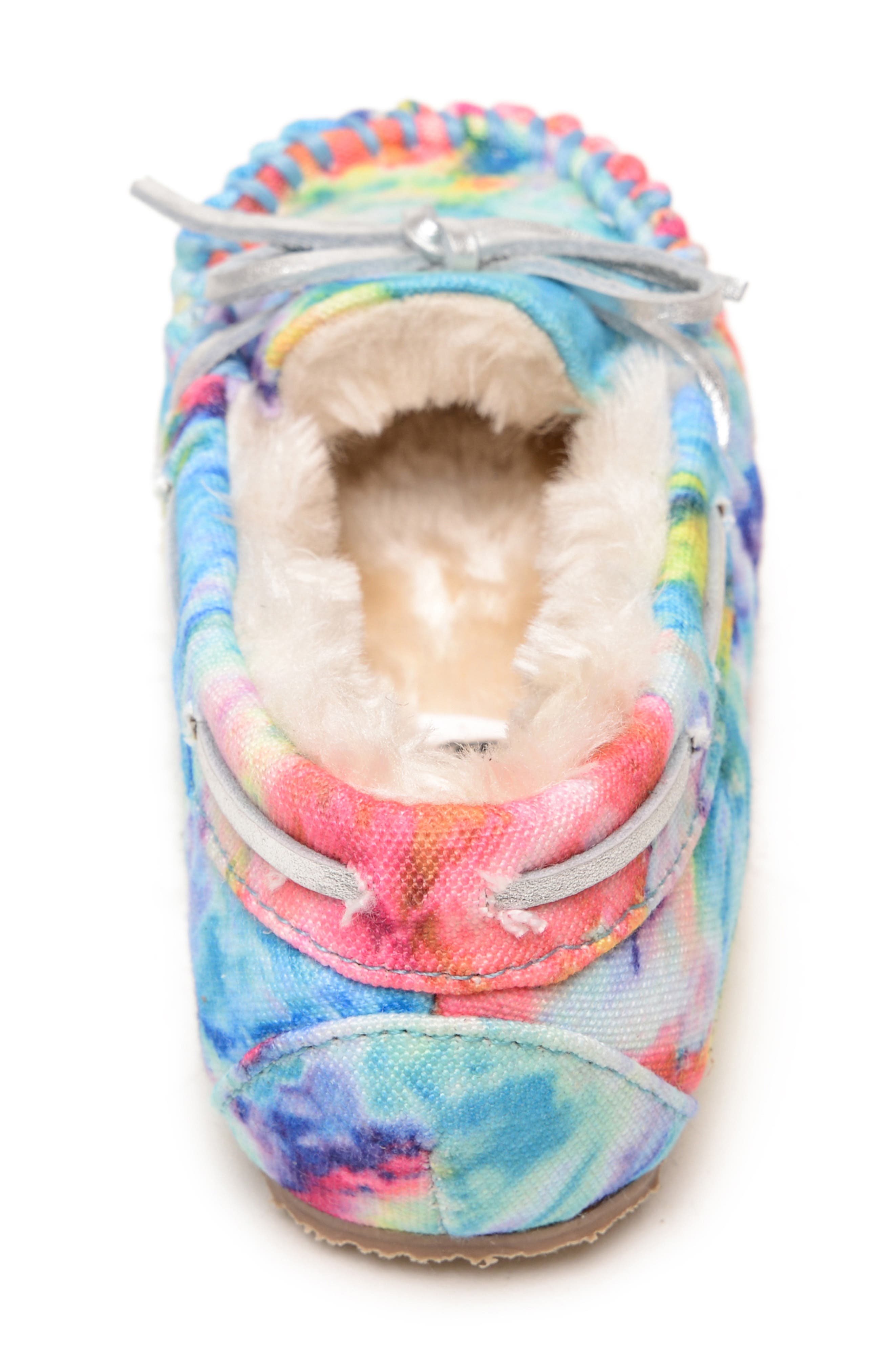 Minnetonka Cassie Tie Dye Slipper, Alternate, color, Bright Blue Splash