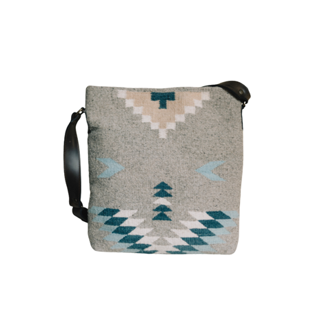 Aguila Shoulder Bag
