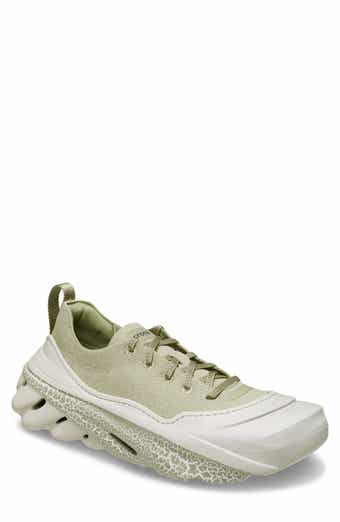 CROCS Echo Surge Sneaker