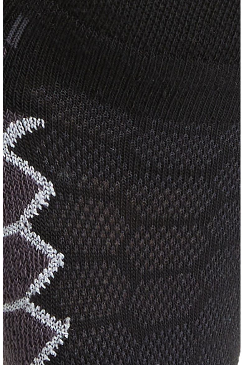 Silver No-Show Tab Running Socks, Alternate, color, BLACK
