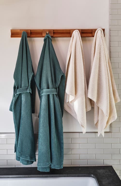 Coyuchi Gender Inclusive Waffle Weave Organic Cotton Robe In Green