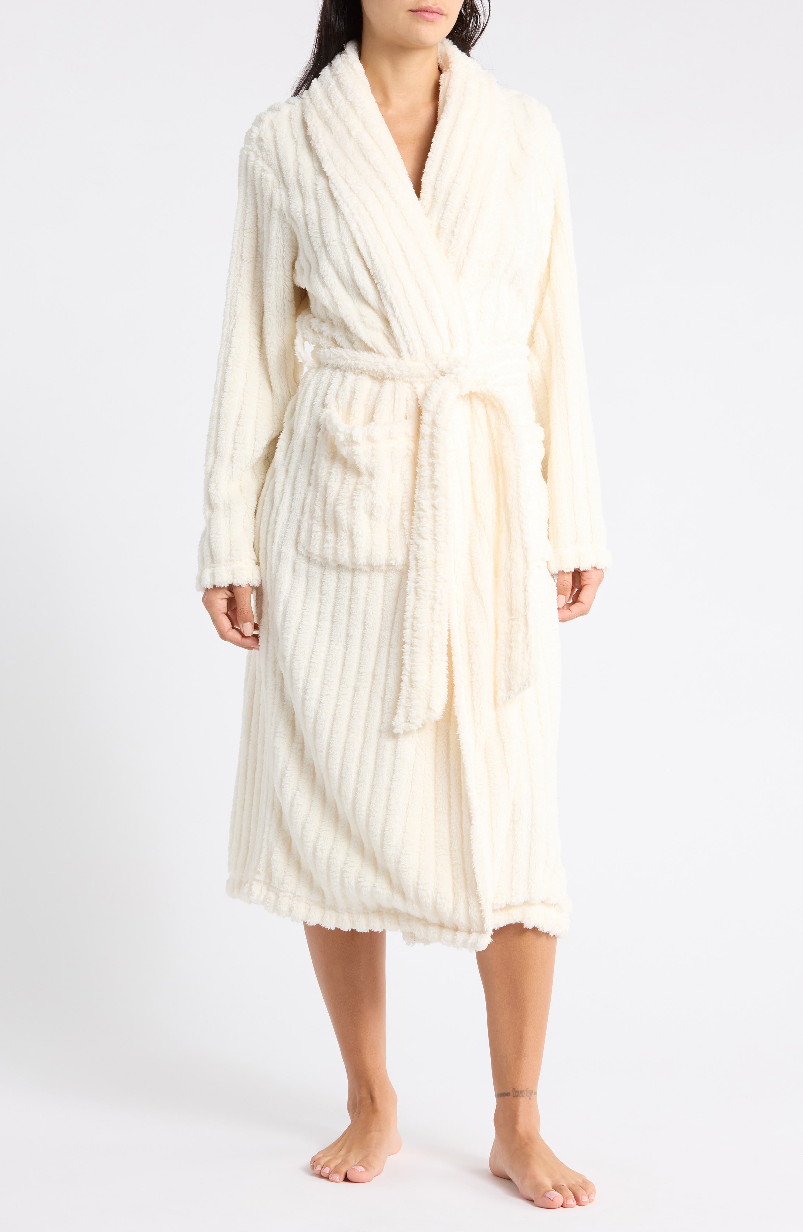 Textured Plush Fleece Robe