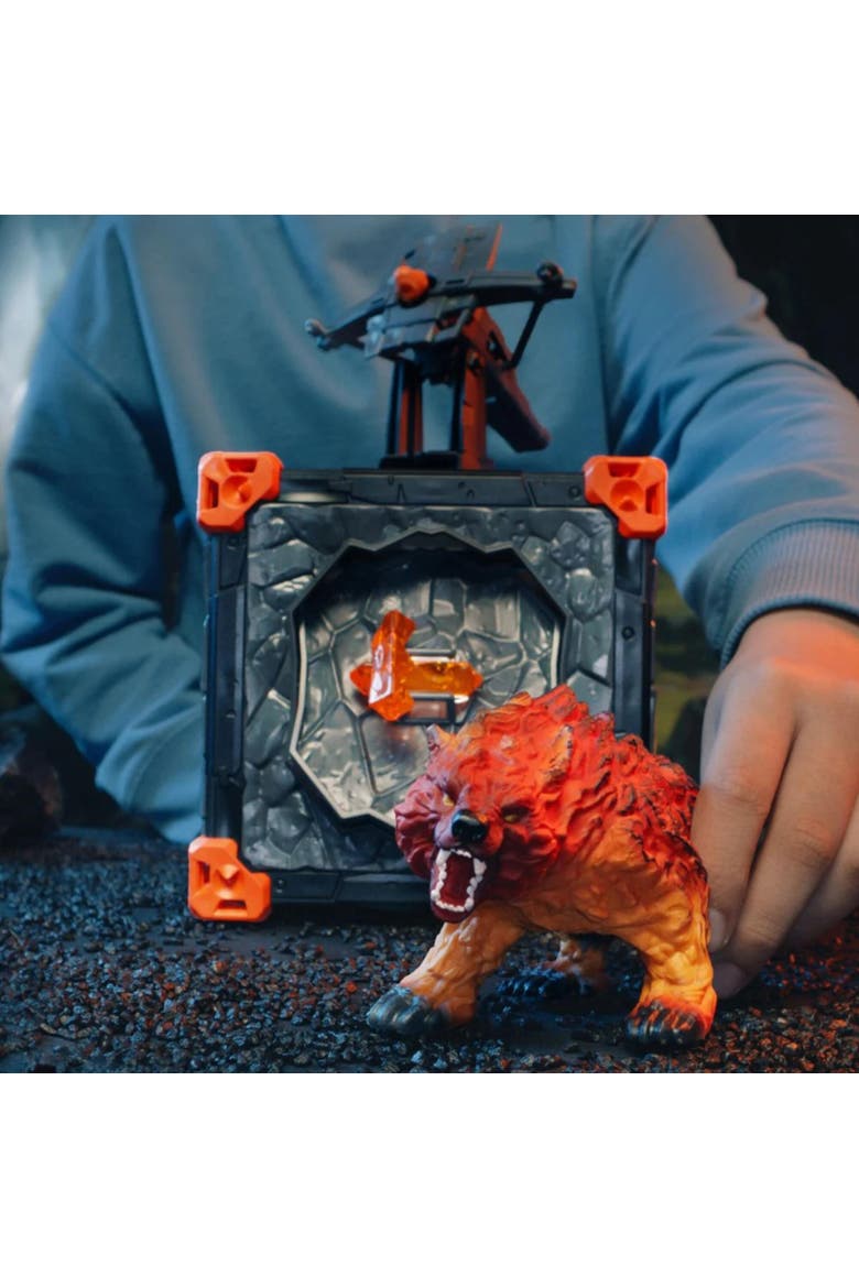 Eldrador Creatures, BattleCave Lava Bear, 31 Piece Combat Toy Playset, Alternate, color, Multicolored