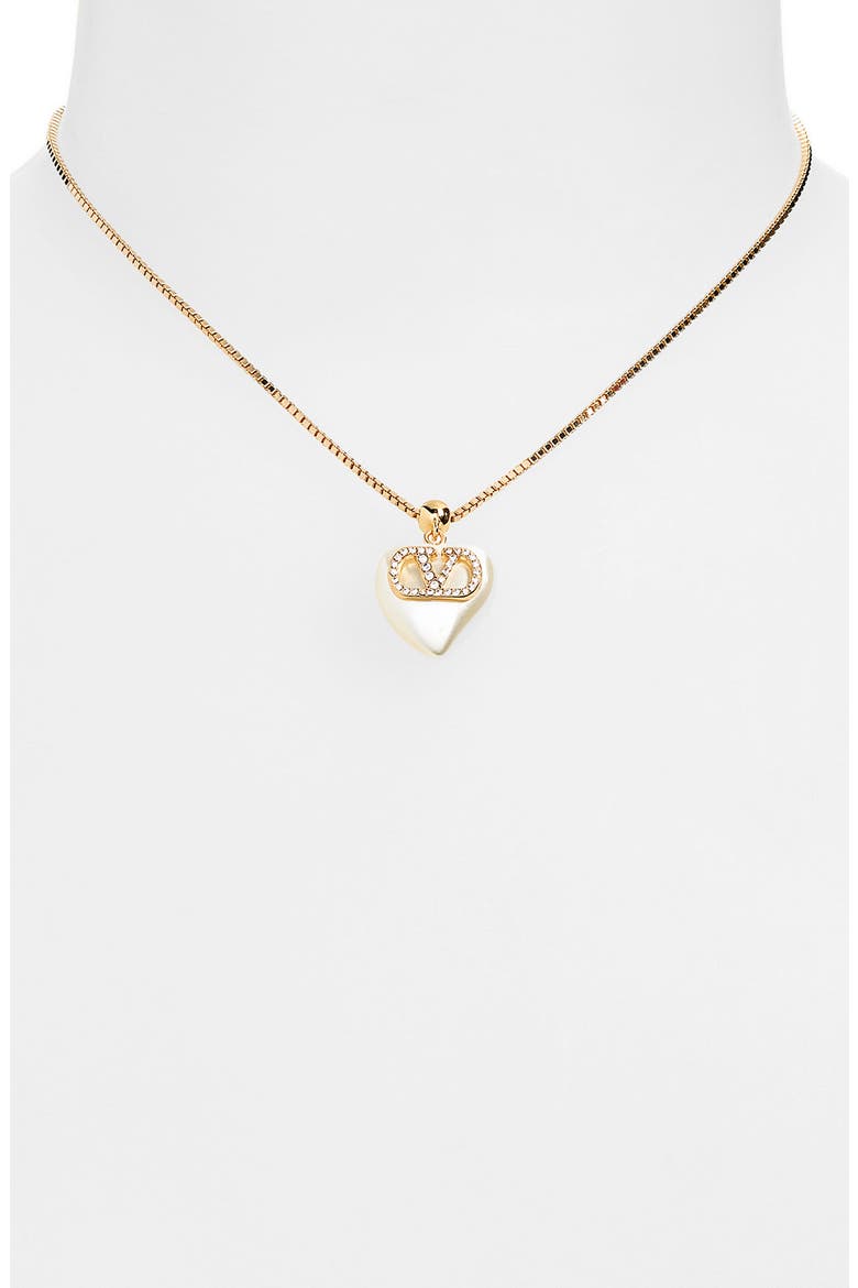 Coeur Royal VLOGO Signature Faux Pearl Pendant Necklace, Alternate, color, GOLD