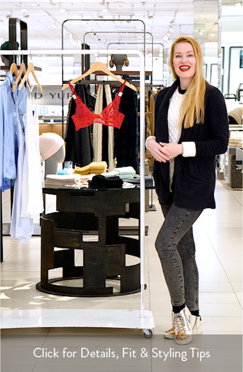 Iconique Arm Classique Underwire Plunge Bra, sales video thumbnail