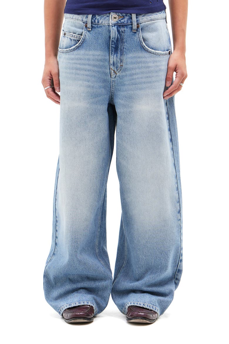 Jaya Low Rise Wide Leg Jeans, Main, color, LIGHT VINTAGE