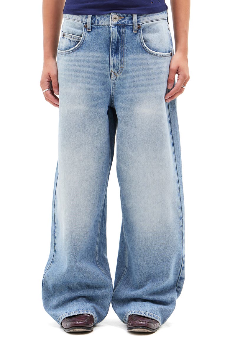 BDG Urban Outfitters Jaya Low Rise Wide Leg Jeans, Main, color,