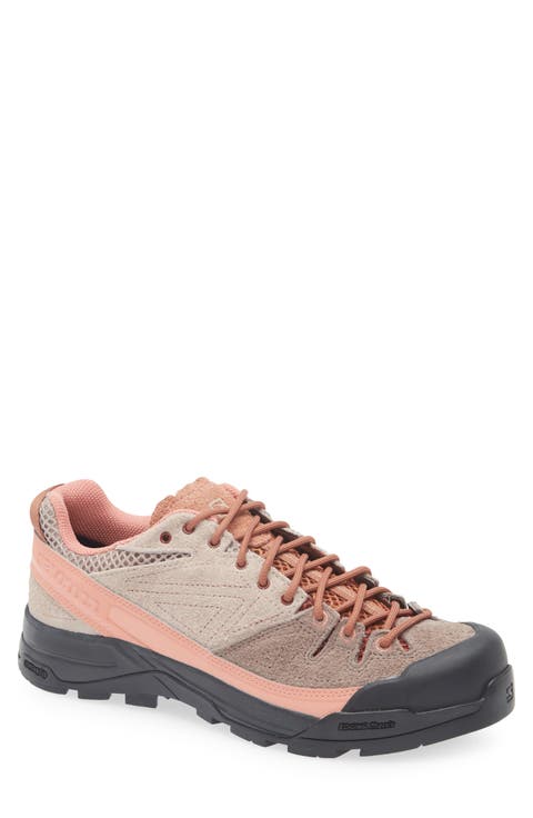 Gender Inclusive X-Alp Low Top Sneaker