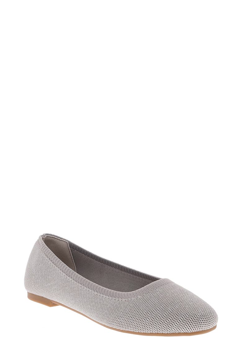 Brendy Ballet Flat video