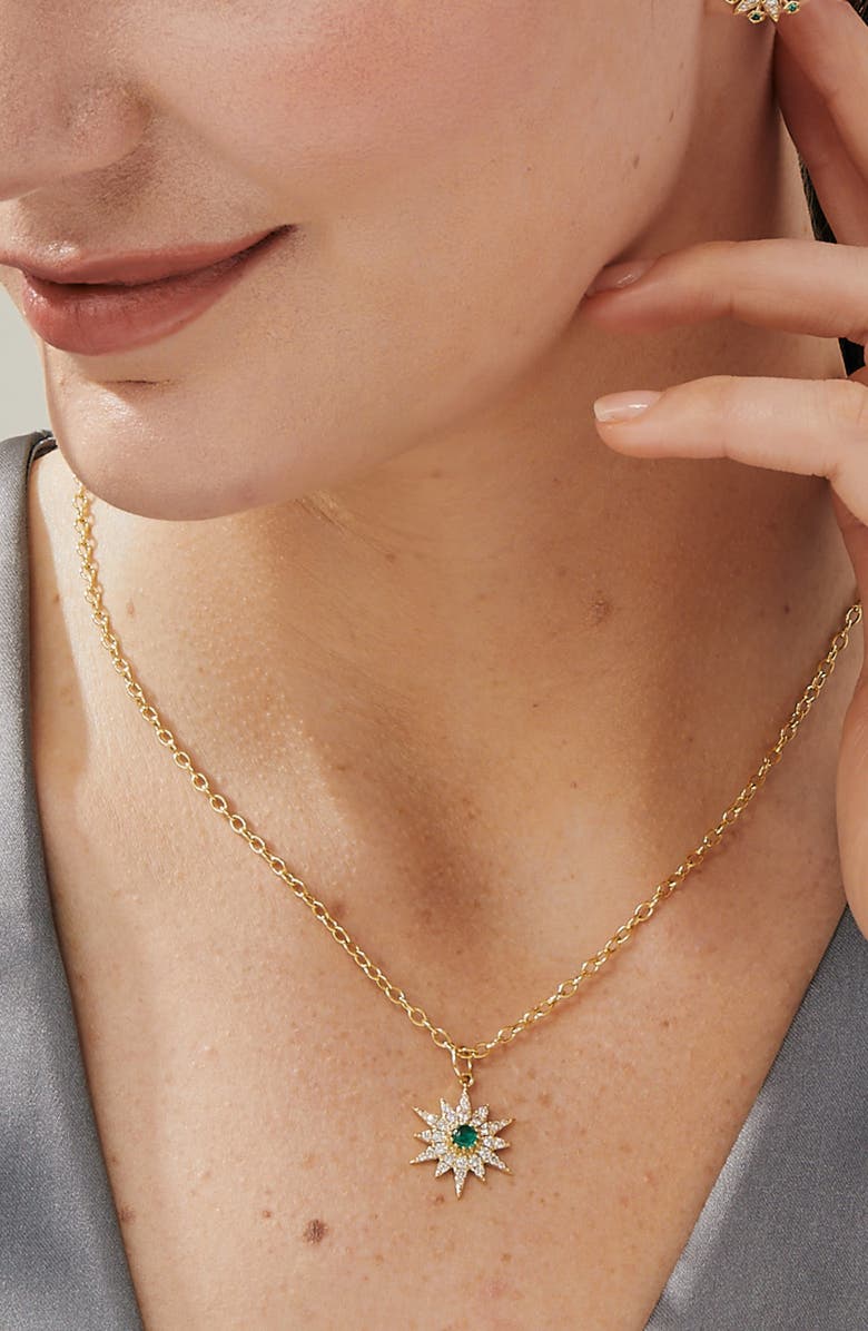 SYNA Wishburst Emerald Charm, Alternate, color, Emerald