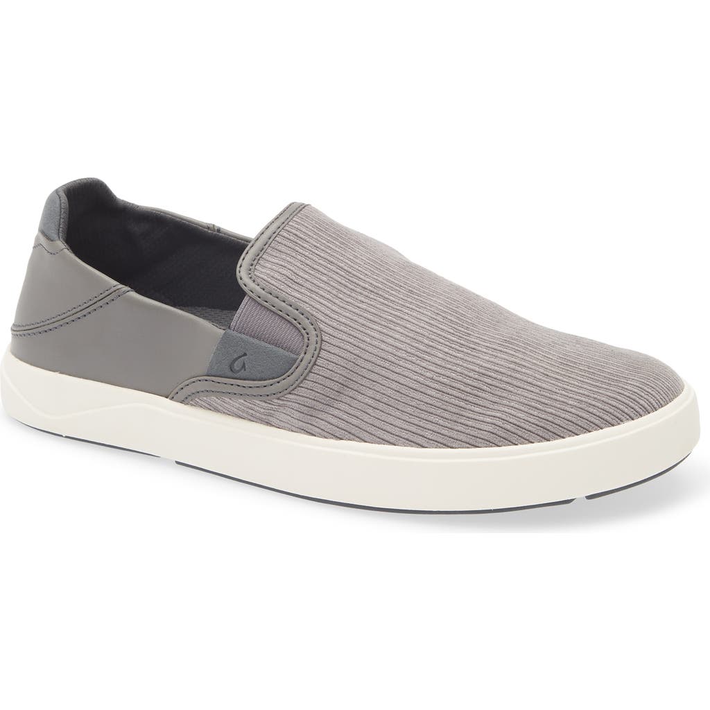 OluKai Laeahi Kapa Slip-On in Graphite /Dark Shadow
