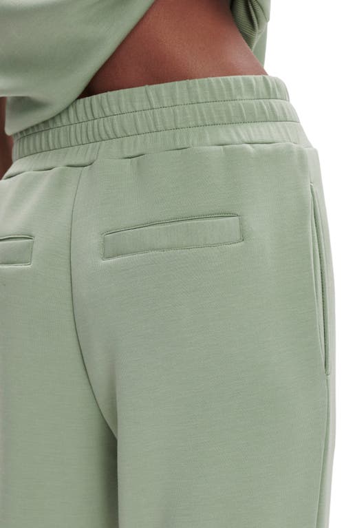 Varley The Slim Cuff Joggers In Green