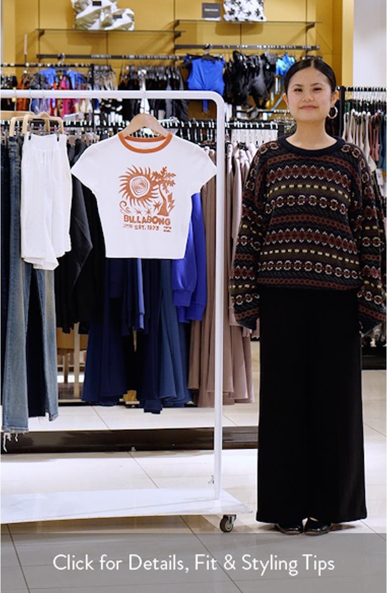 Electric Feeling Crop Graphic T-Shirt, sales video thumbnail