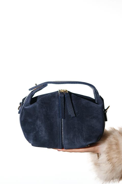 ISLAND Leather Shoulder Bag (Women)