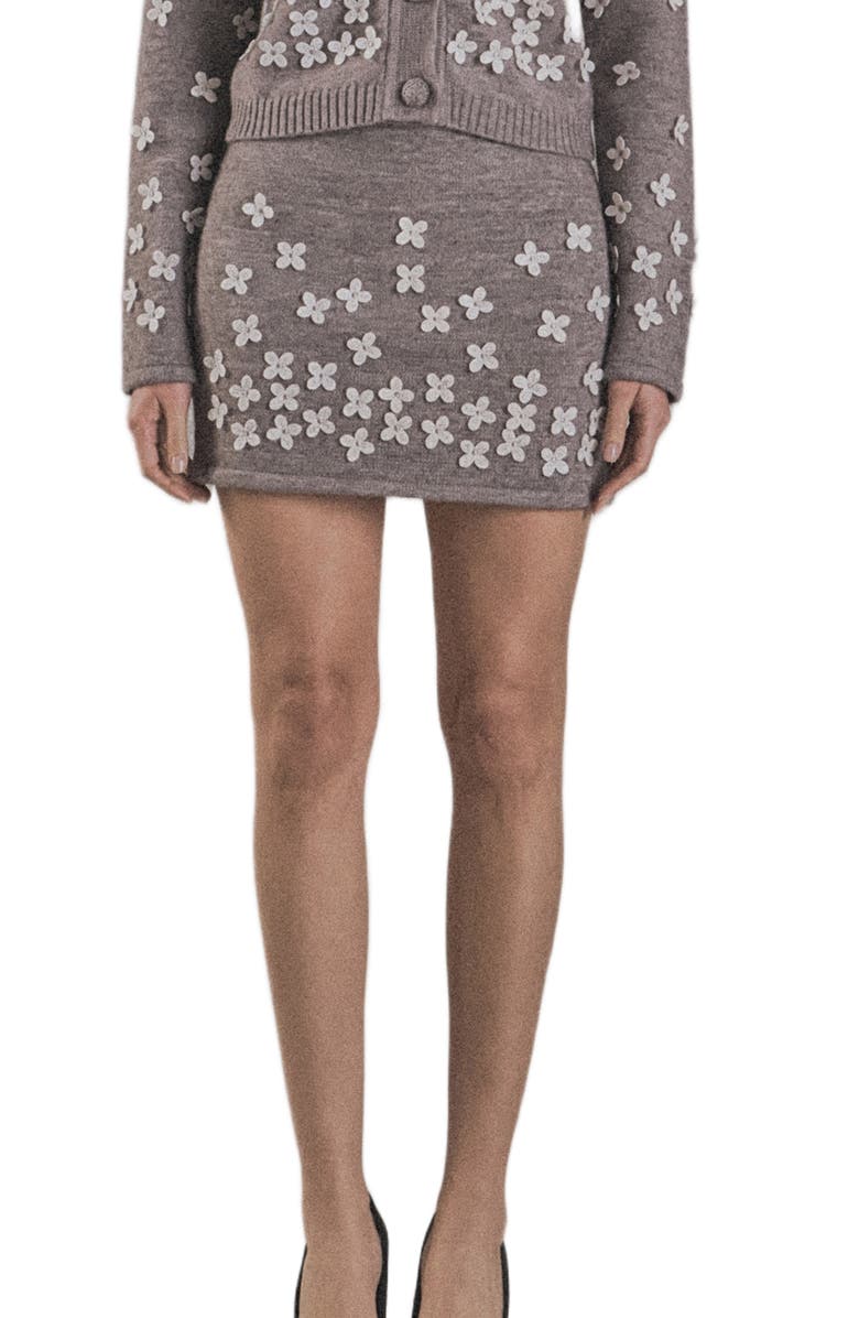 Endless Rose Floral Appliqué Knit Miniskirt, Alternate, color, Heather Grey/ White