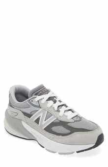 Kids' 990 v6 Sneaker