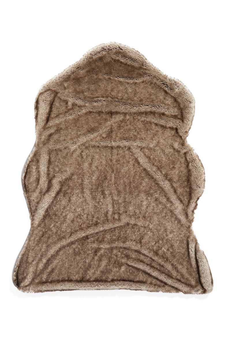 Cuddle Up Faux Fur Shaped Rug, Main, color, NEW NATURAL TIPPED
