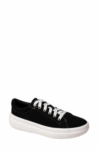 Makenna Sneaker