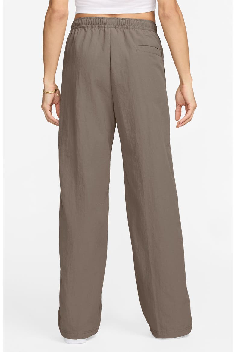 Sportswear Everything Wovens Mid-Rise Open-Hem Pants, Alternate, color, MINK BROWN/ WHITE