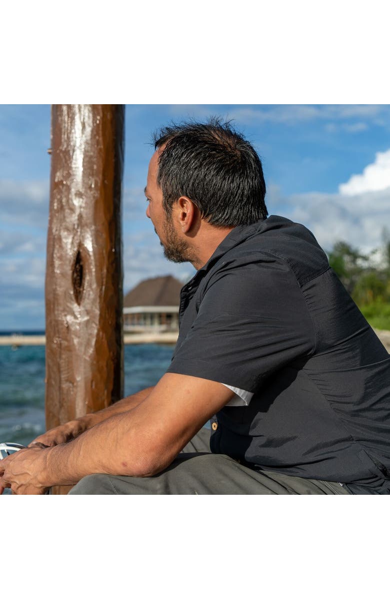 Coalatree Switchback Short-Sleeve Shirt, Alternate, color, Black