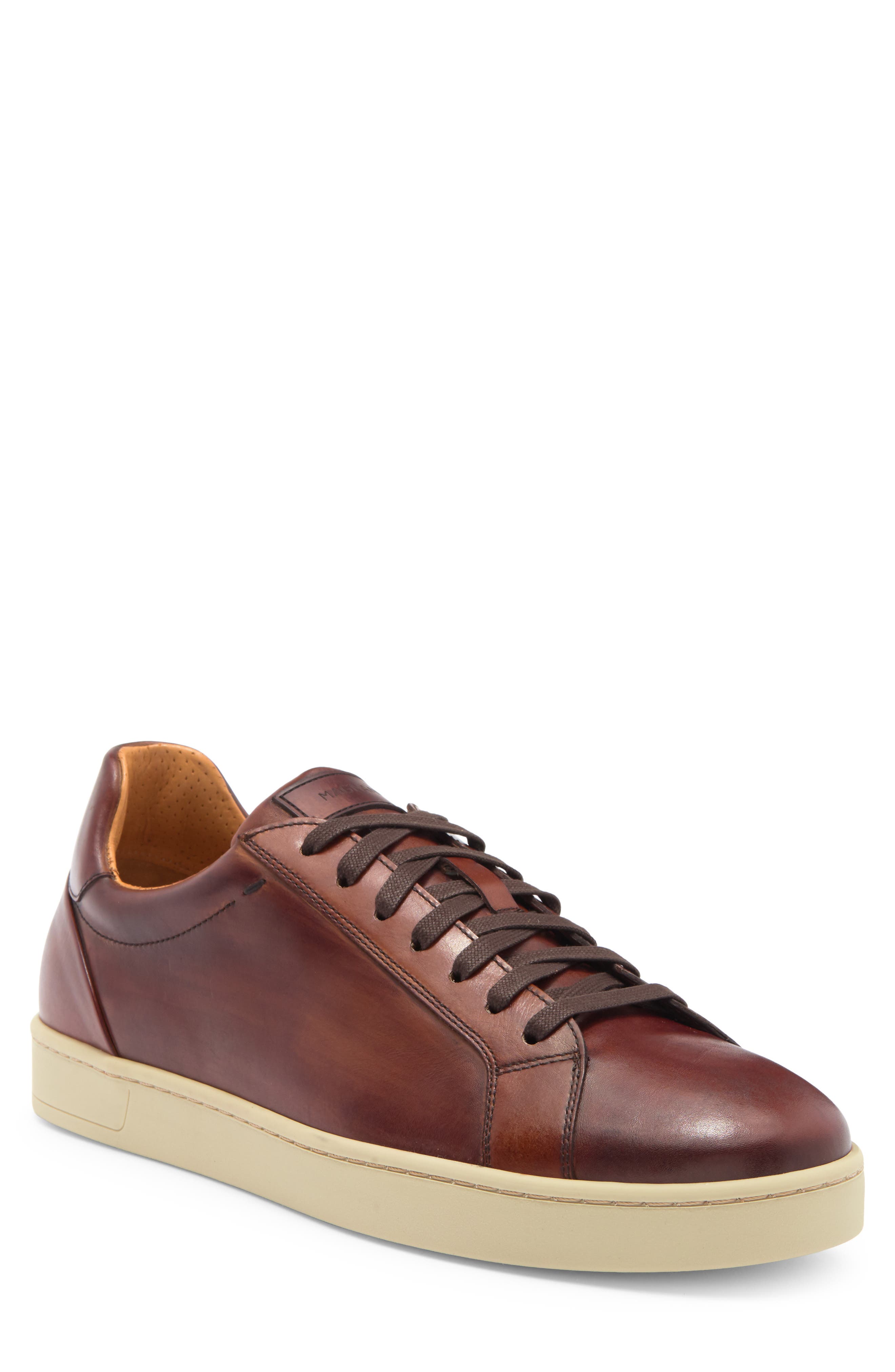 Magnanni Leather Sneaker