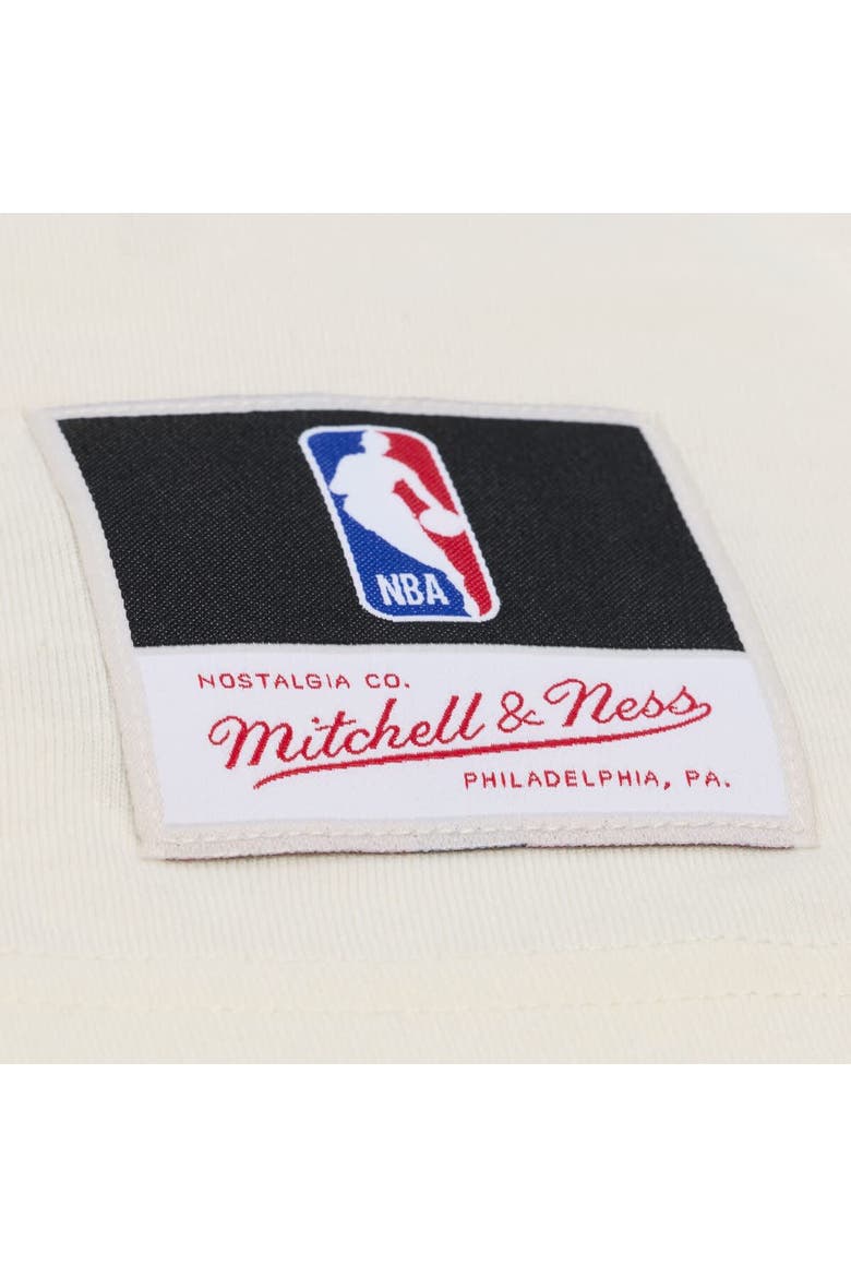 Men's Mitchell & Ness Cream Los Angeles Lakers Hardwood Classics Chainstitch Premium T-Shirt, Alternate, color, Cream