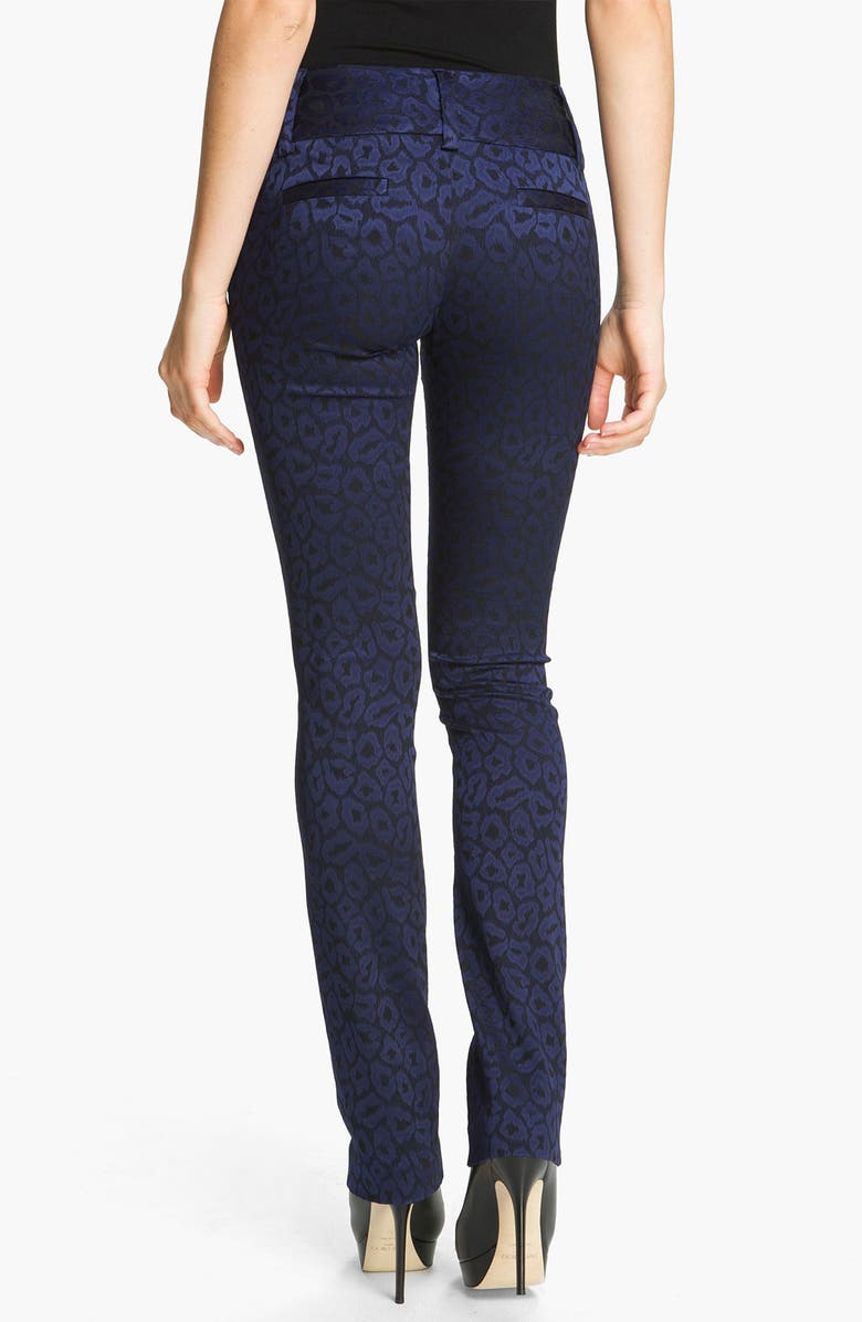 Alice + Olivia 'Andrew' Leopard Print Skinny Pants, Main, color, 