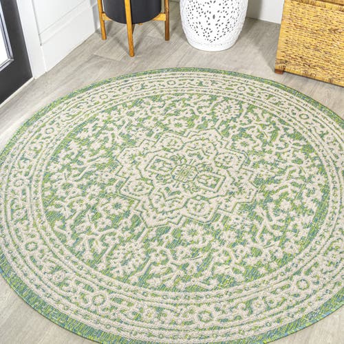 Jonathan Y Sinjuri Medallion Textured Weave Indoor/outdoor Round Area Rug In Cream/green