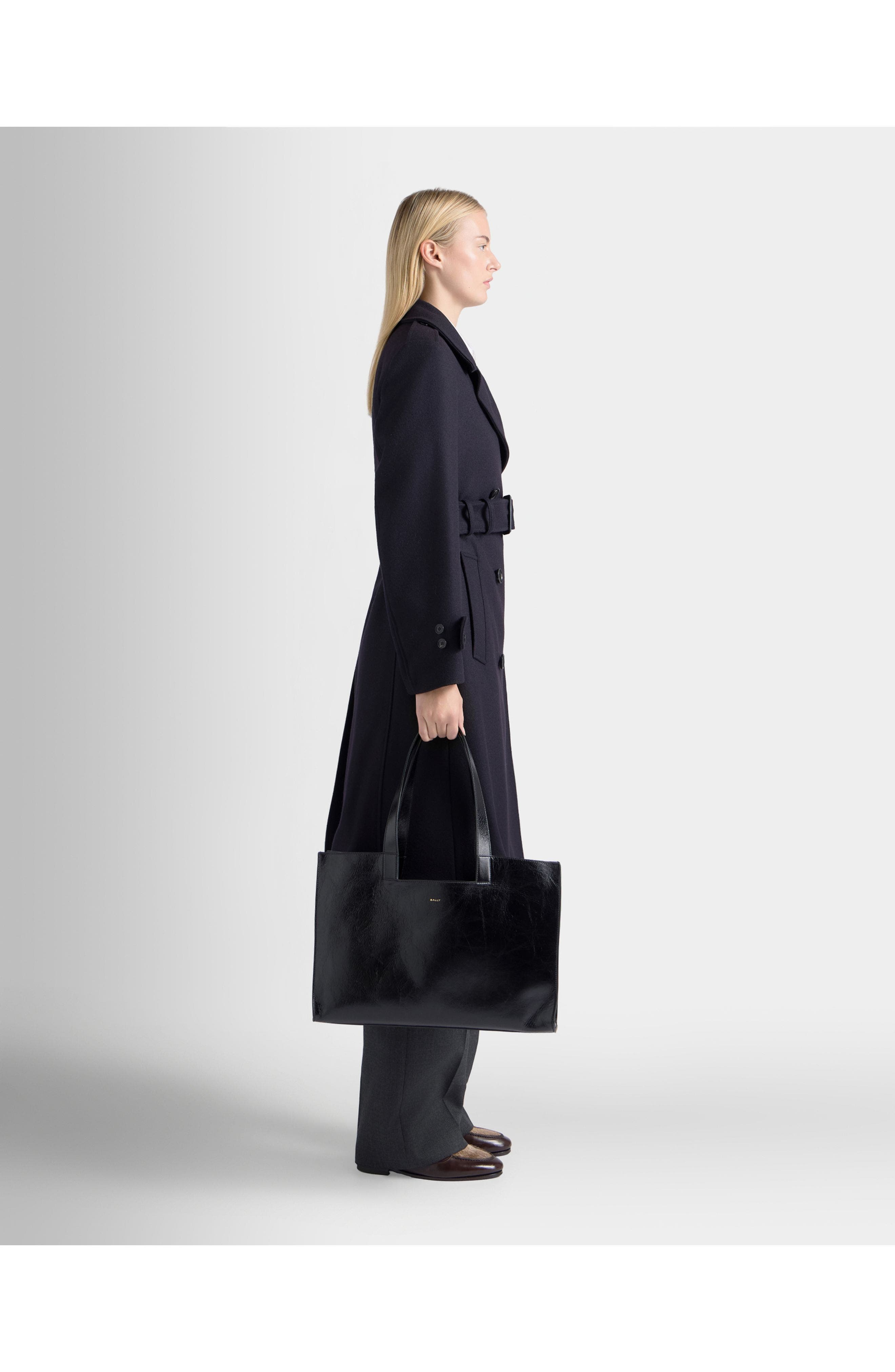 Bally Easy Bally Tote Bag in Plain Leather, Alternate, color, 