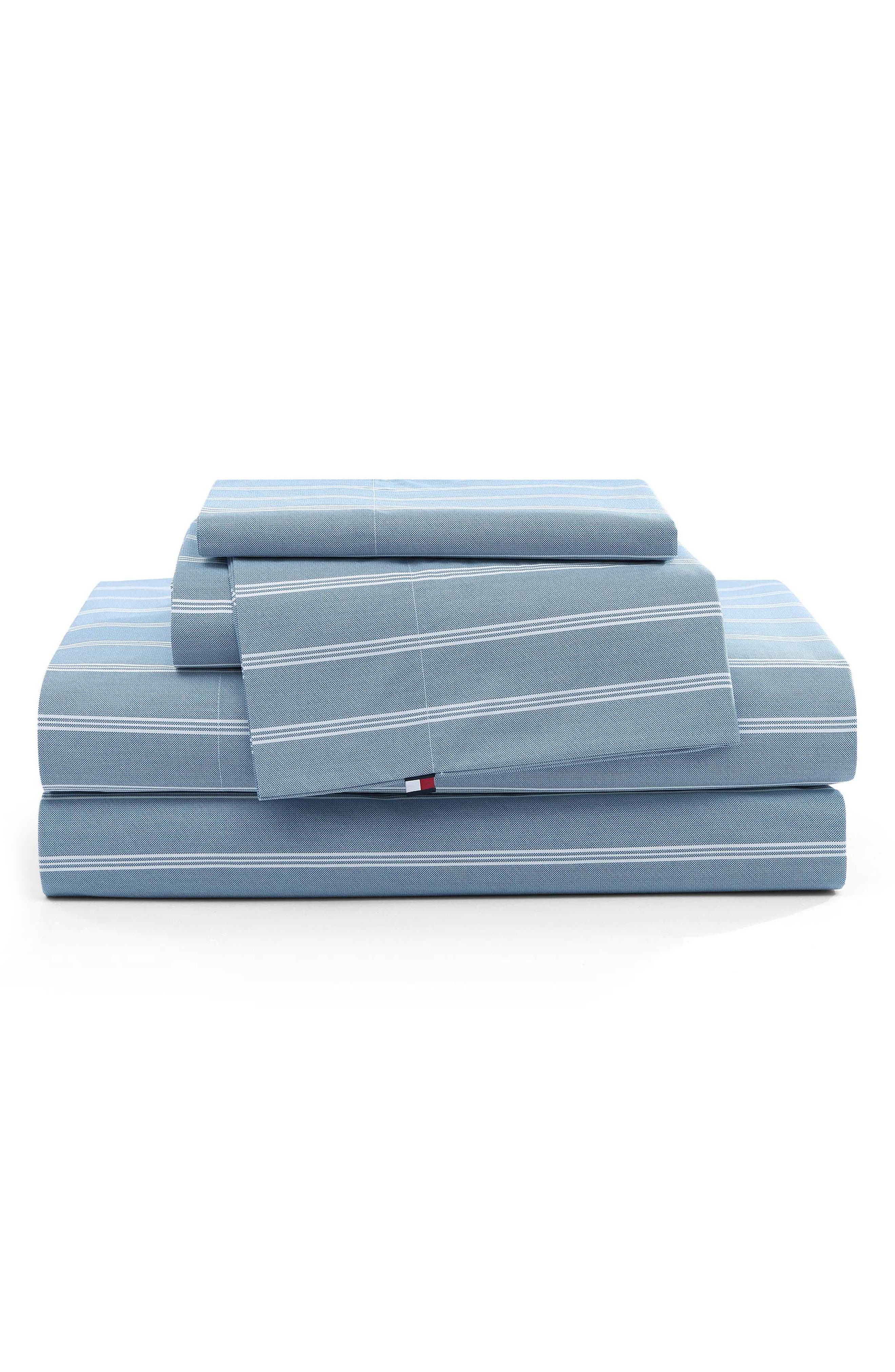 MEDIUM / DARK BLUE
