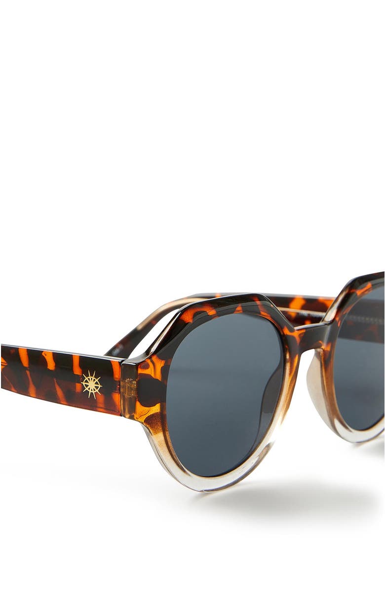 Cotton On Men's The Tourer Sunglasses, Alternate, color, Half Tort Half Clear Black