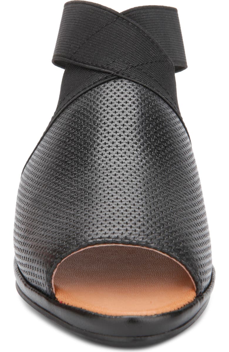 Gentle Souls by Kenneth Cole Lily Wedge Sandal, Alternate, color,